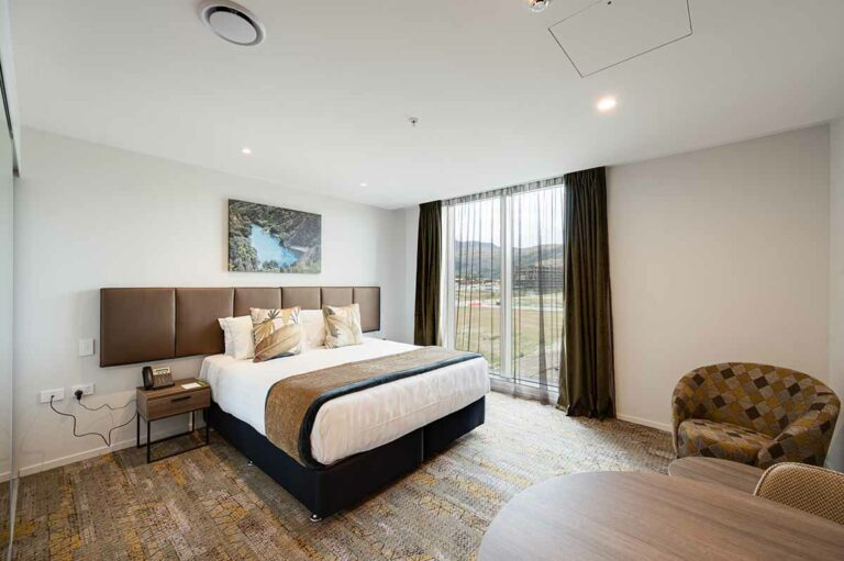 Lq Queenstown Studio Accessible 001